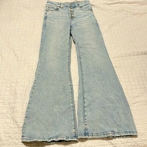 American Eagle flare jeans in size 6